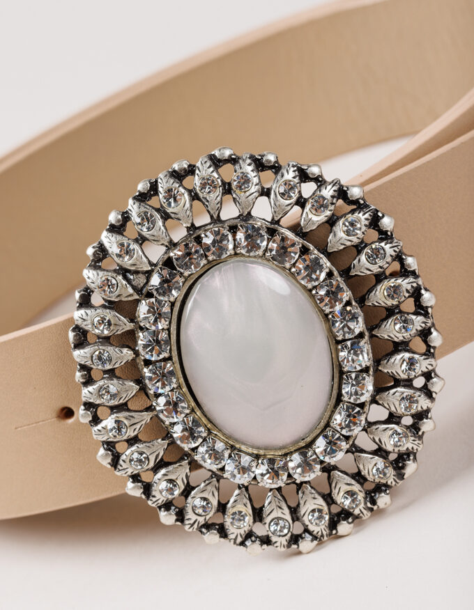 Cinturón Queens Pearl. Hebilla con perla central.