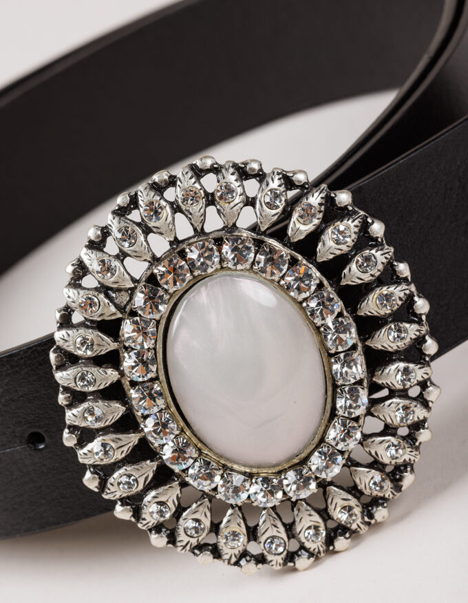 Cinturón Queens Pearl. Hebilla con perla central.