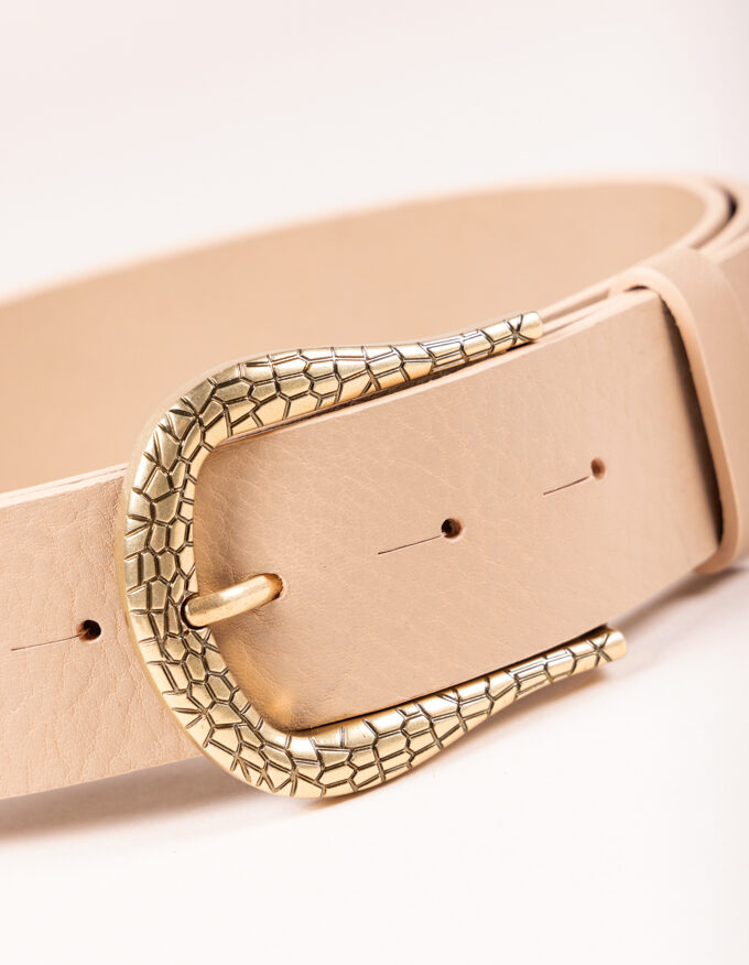 Belt Lia. Golden buckle with python design.