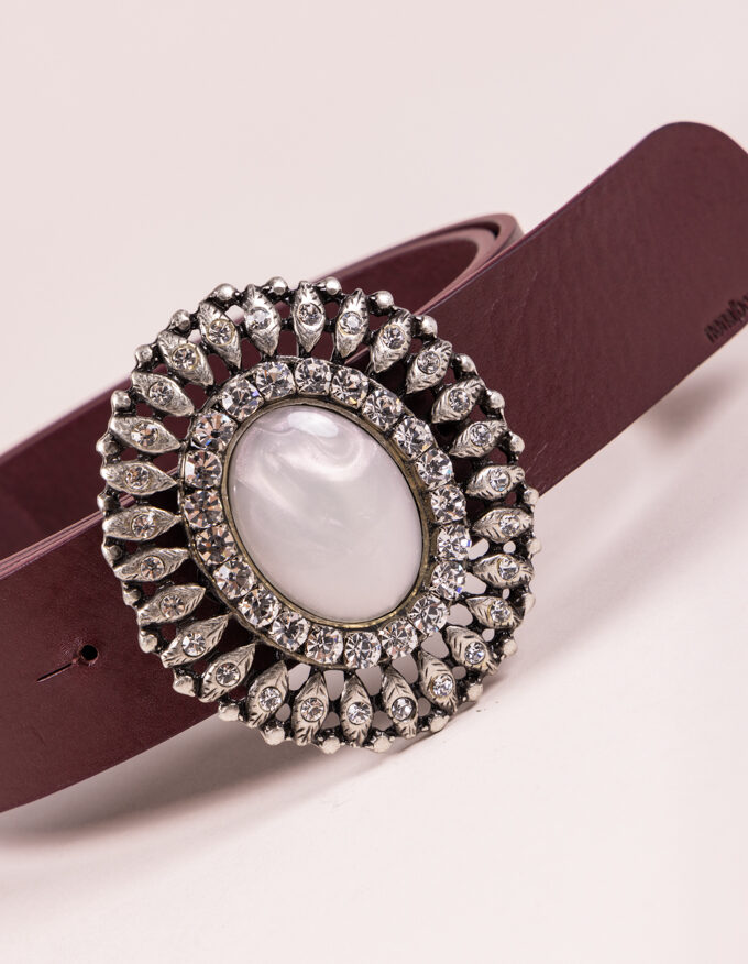 Cinturón Queens Pearl. Hebilla con perla central.