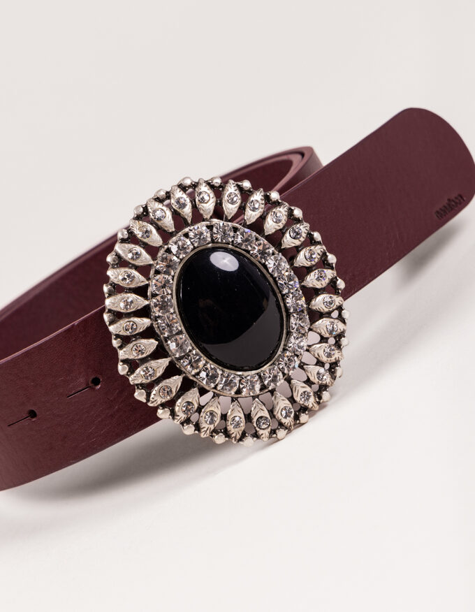 Cinturón Queens Black. Hebilla con piedra color negro