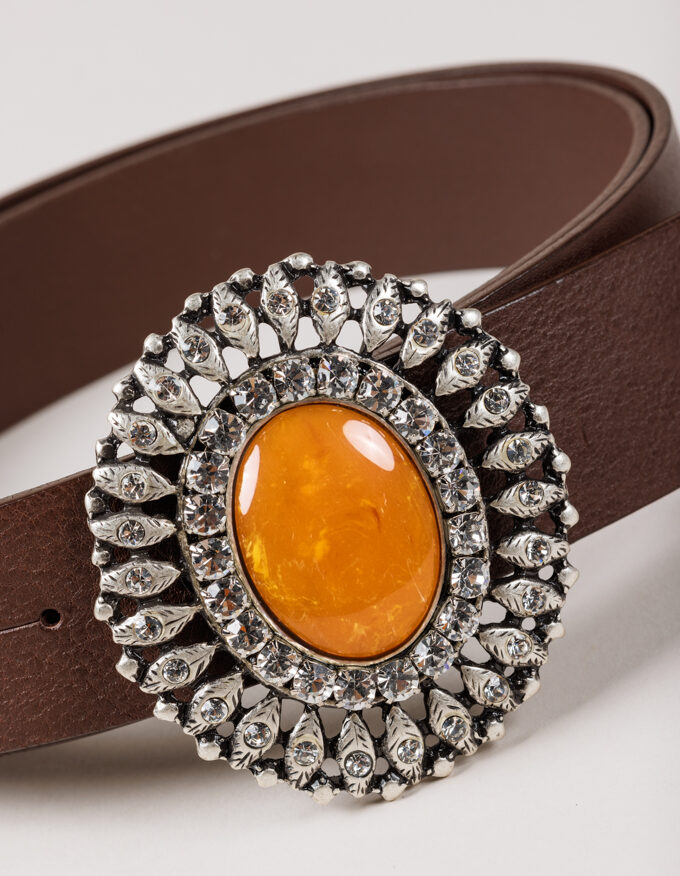 Cinturón Queens Ambar. Hebilla con piedra color ambar.