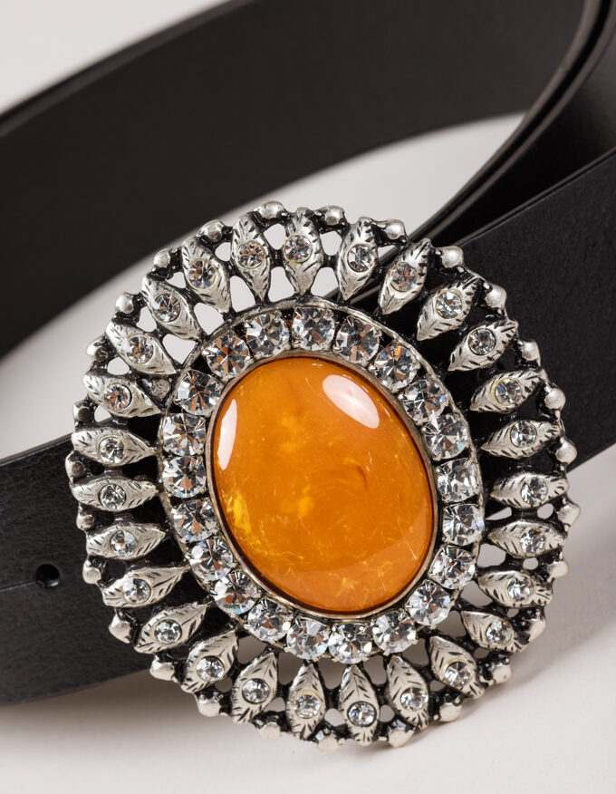 Cinturón Queens Ambar. Hebilla con piedra color ambar.