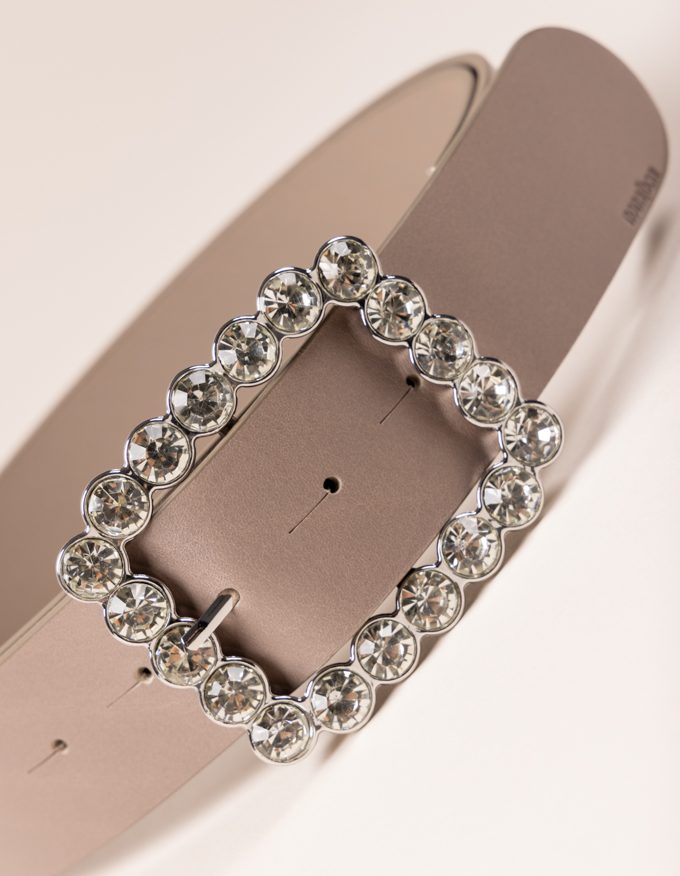 Cinturón Inona Crystal. Hebilla joya con cristales.