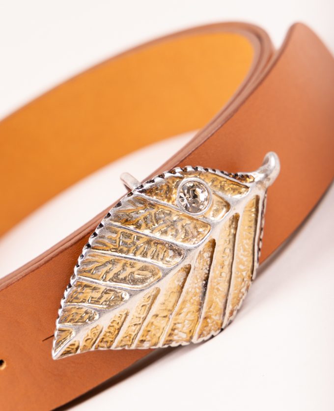Cinturón Forest Oro. Hebilla en forma de hoja dorada con brillante.