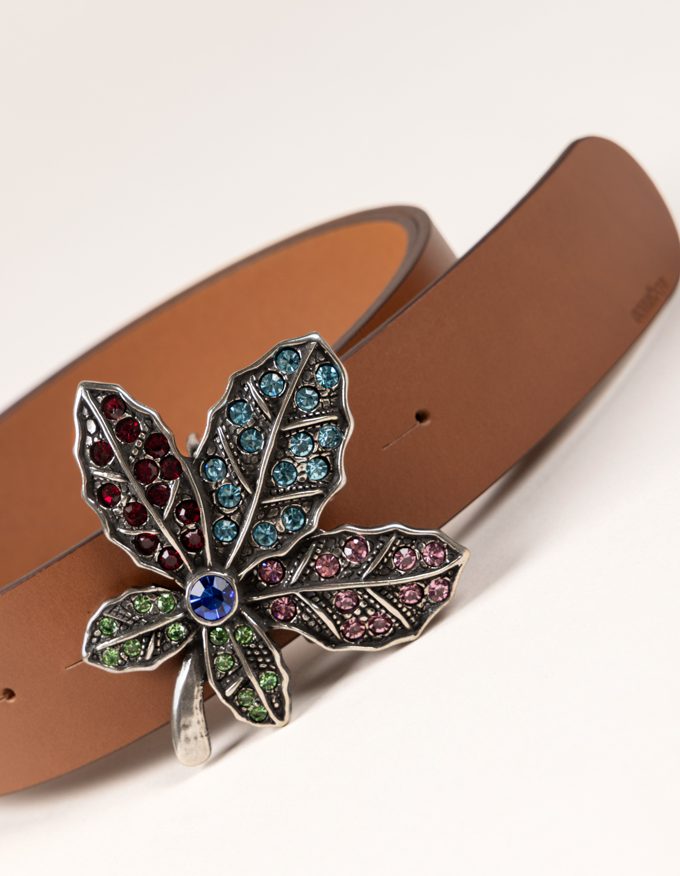Cinturón Bali. Hebilla flor con cristales de colores.