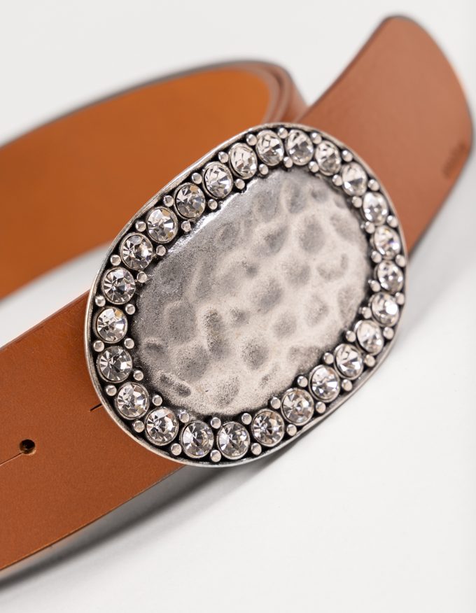 Cinturón Marilyn. Hebilla ovalada con cristales.
